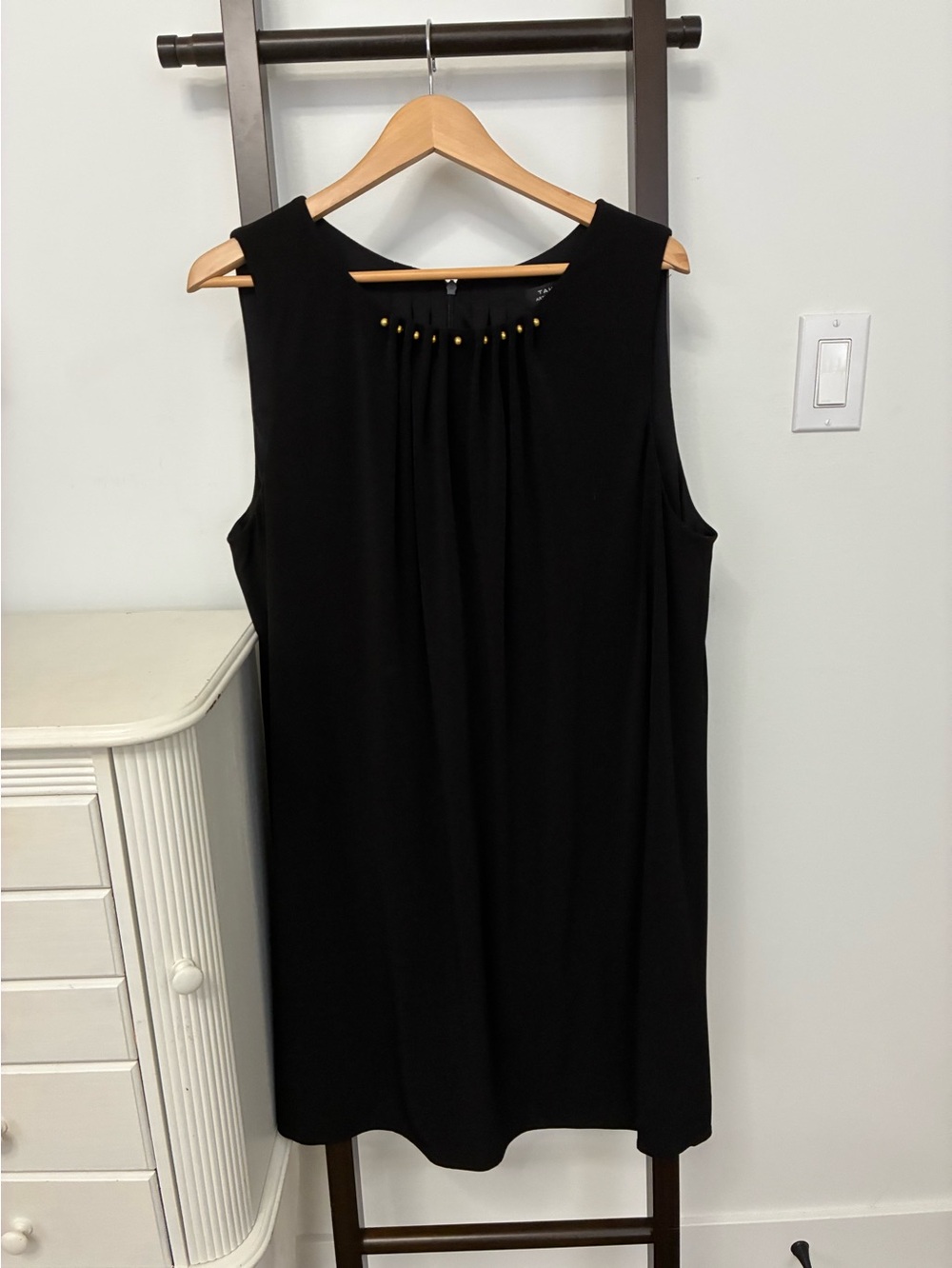Classic Black Sleeveless Shift Dress — Elegant Stud Detail. Gorgeous! Size 18